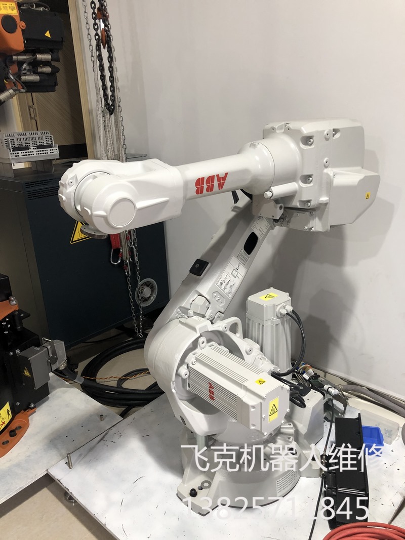 ABB六轴机器人更换机油保养维修 ABB六轴机器人更换机油保养维修